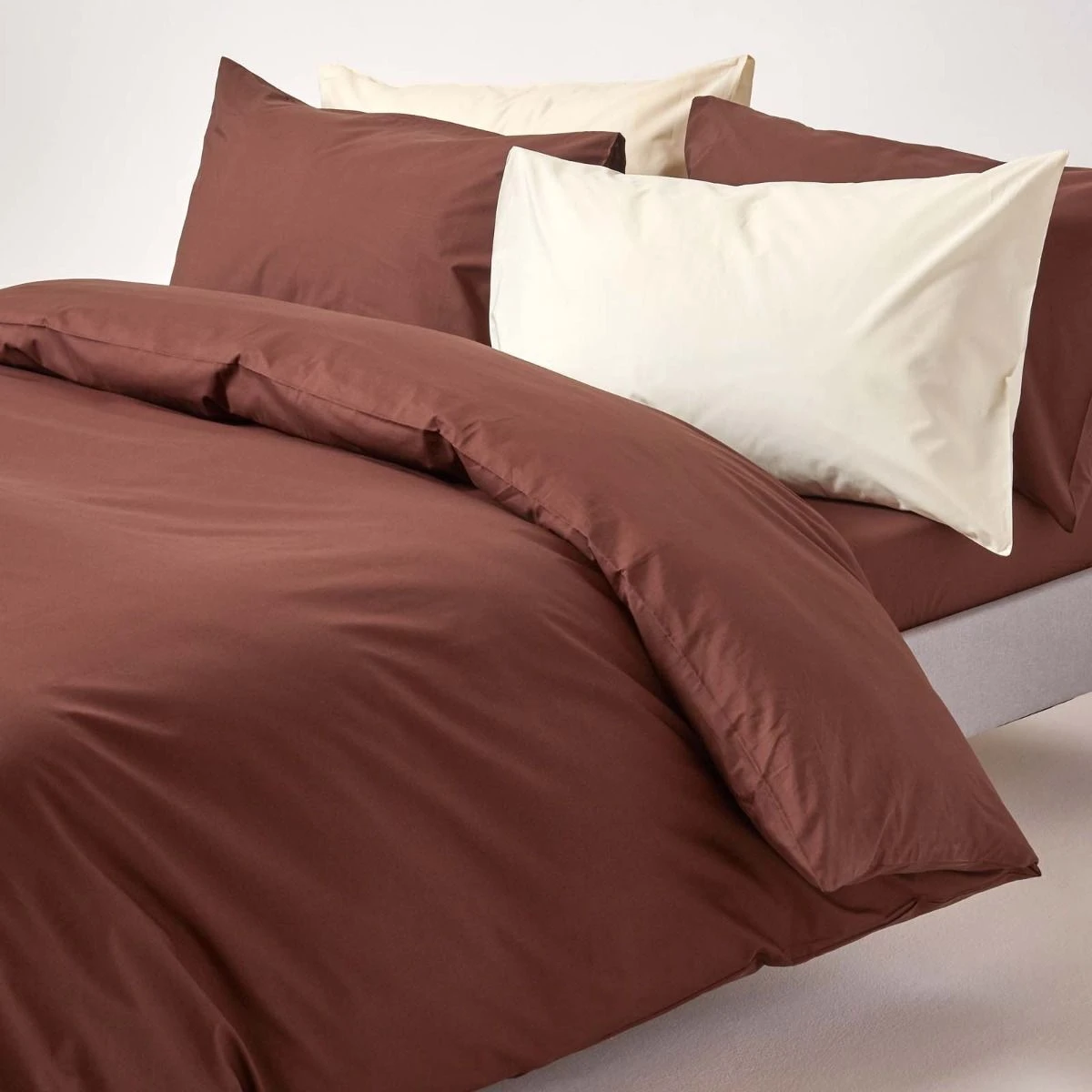 Chocolate Egyptian Cotton Duvet Cover With Pillowcases 200 Thread Count 7 Chocolate Egyptian Cotton Duvet Cover With Pillowcases 200 Thread Count - Image 5
