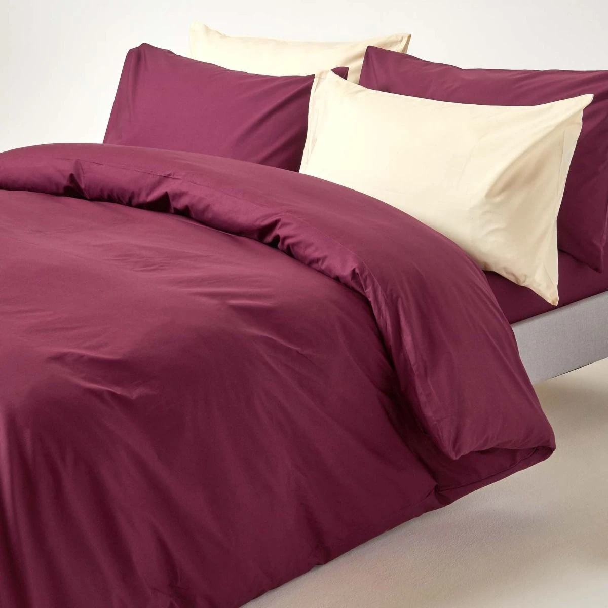 Plum Egyptian Cotton Duvet Cover With Pillowcases 200 Thread Count 7 Plum Egyptian Cotton Duvet Cover With Pillowcases 200 Thread Count - Image 5