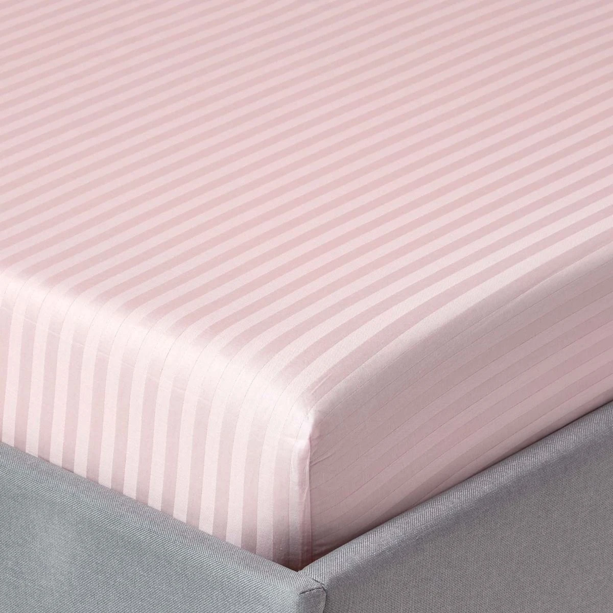 Pink Egyptian Cotton Satin Stripe Fitted Sheet 330 Thread Count 3 Pink Egyptian Cotton Satin Stripe Fitted Sheet 330 Thread Count