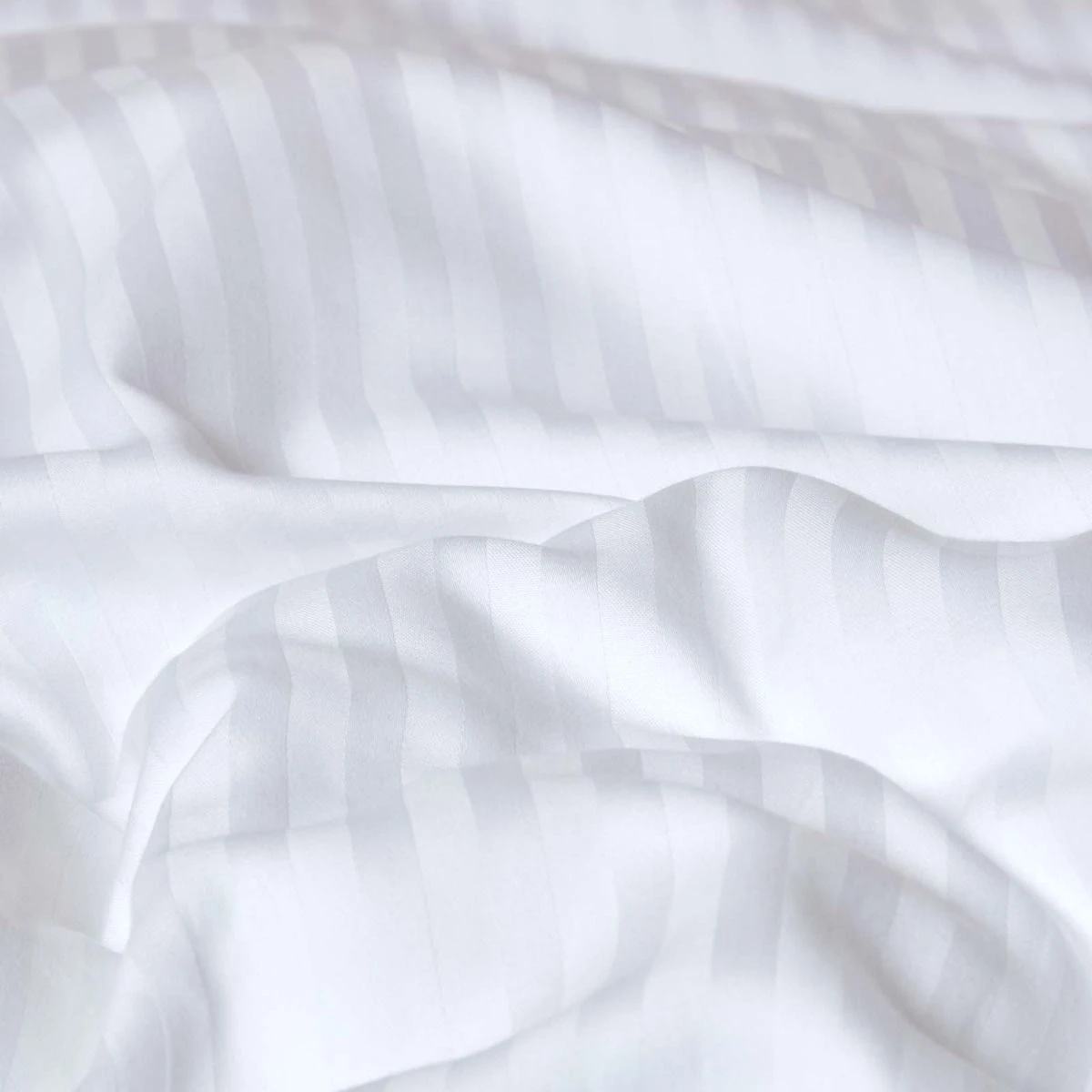 White Egyptian Cotton Stripe Duvet Cover And Pillowcases 330 TC 6 White Egyptian Cotton Stripe Duvet Cover And Pillowcases 330 TC - Image 4