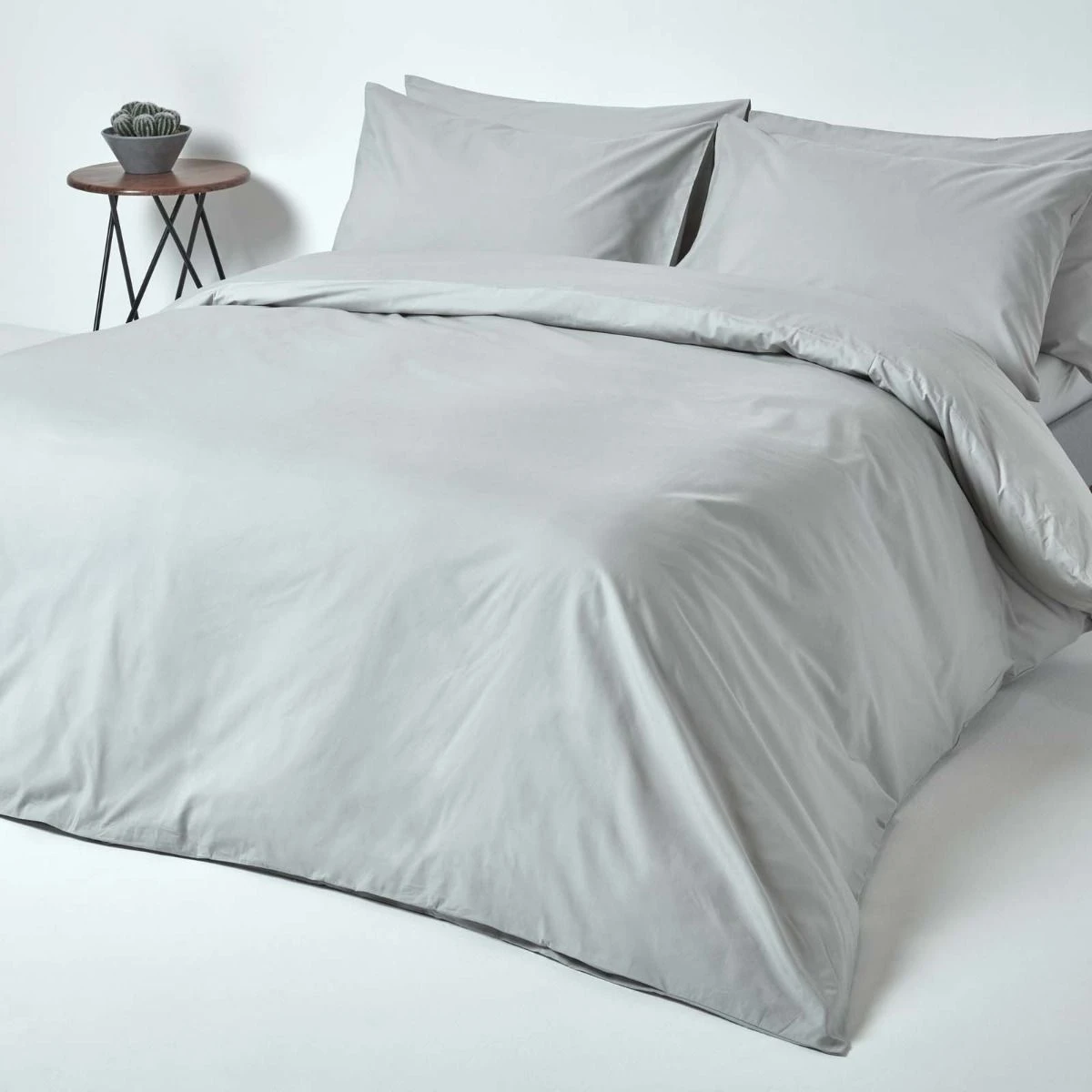 Silver Grey Egyptian Cotton Duvet Cover With Pillowcase 200 Thread Count 4 Silver Grey Egyptian Cotton Duvet Cover With Pillowcase 200 Thread Count - Image 2