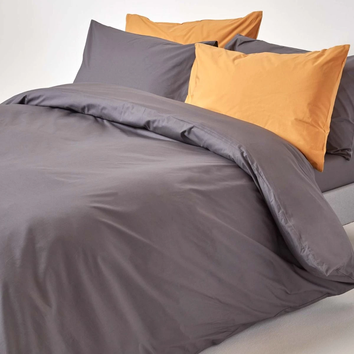 Dark Grey Egyptian Cotton Duvet Cover With Pillowcases 200 Thread Count 7 Dark Grey Egyptian Cotton Duvet Cover With Pillowcases 200 Thread Count - Image 5