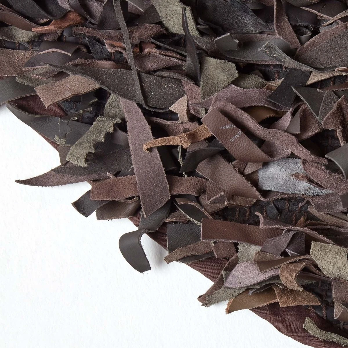 Dallas Leather Shaggy Rug Chocolate, 150 Cm Round 5 Dallas Leather Shaggy Rug Chocolate, 150 Cm Round - Image 3