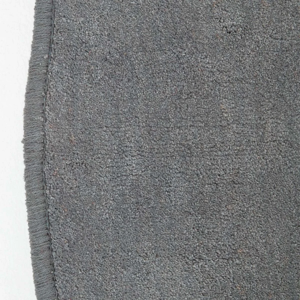 Hand Tufted Plain Cotton Grey Large Round Rug 5 Hand Tufted Plain Cotton Grey Large Round Rug - Image 3