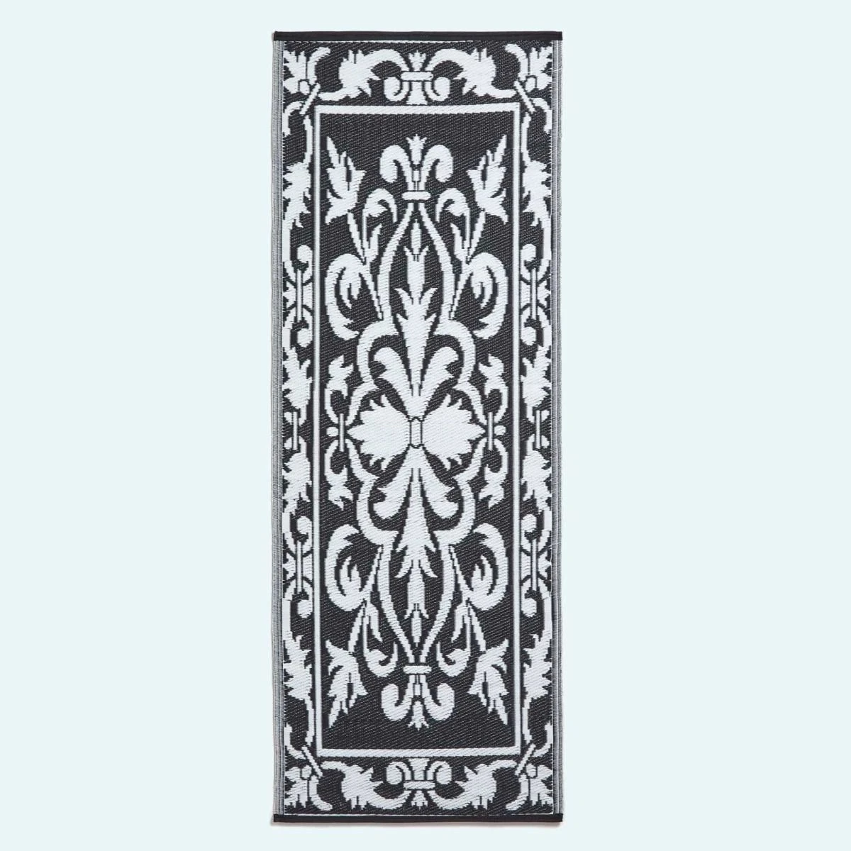 Black & White Outdoor Rug Runner With Damask Design, 198 X 73 Cm 3 Black & White Outdoor Rug Runner With Damask Design, 198 X 73 Cm