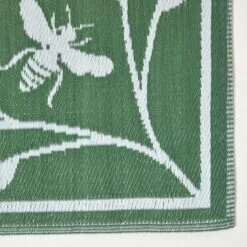 Green Floral Outdoor Rug With Bumble Bee Design, 182 X 122 Cm 11 Green Floral Outdoor Rug With Bumble Bee Design, 182 X 122 Cm -Best Homeware Store ru1388 3