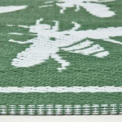Green Floral Outdoor Rug With Bumble Bee Design, 182 X 122 Cm 12 Green Floral Outdoor Rug With Bumble Bee Design, 182 X 122 Cm -Best Homeware Store ru1388 4