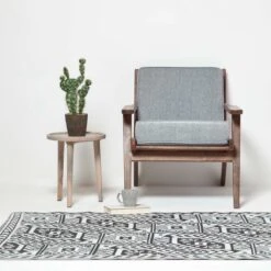 Black & White Outdoor Rug With Geometric Aztec Design, 120 X 180 Cm 13 Black & White Outdoor Rug With Geometric Aztec Design, 120 X 180 Cm -Best Homeware Store ru1394 5