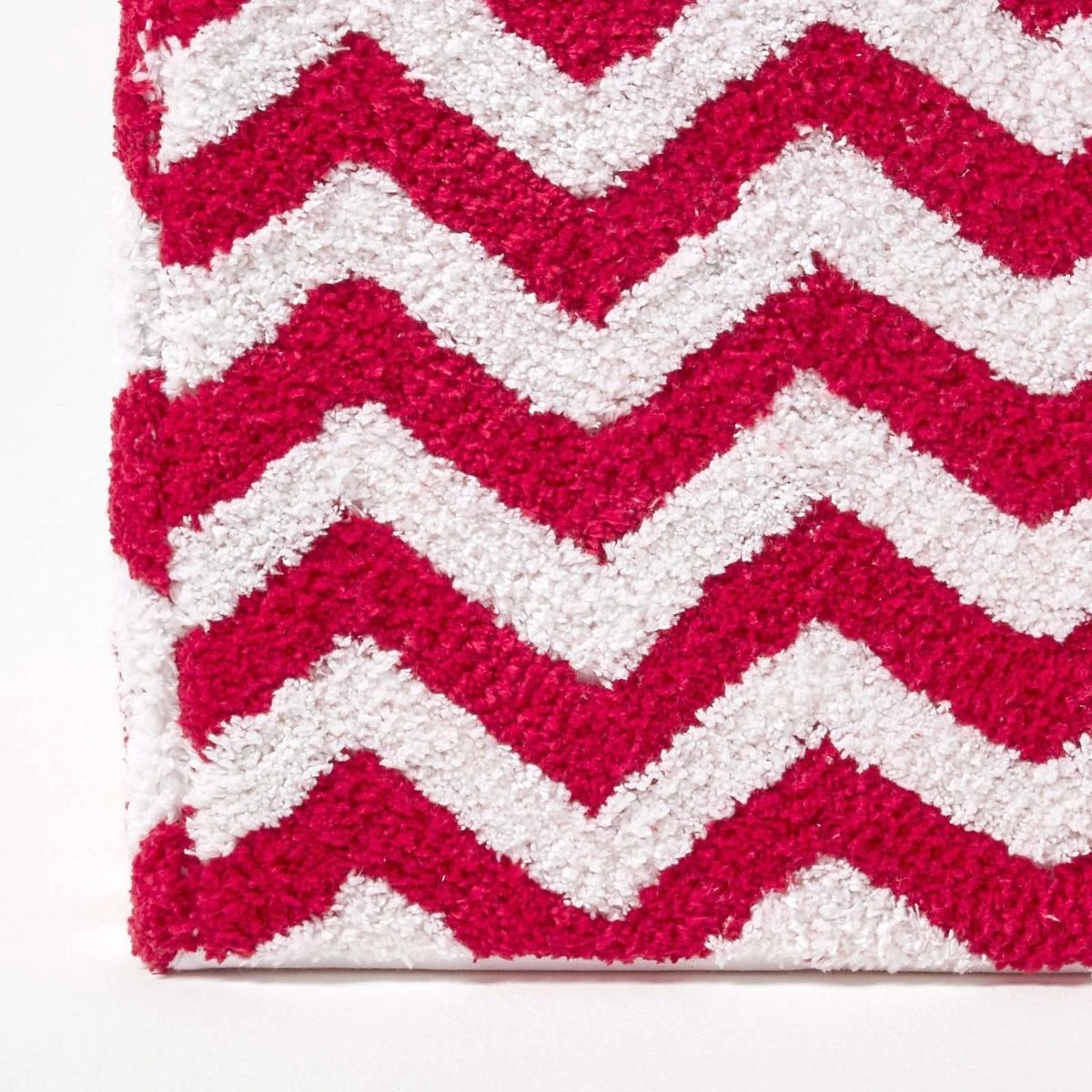 Red And White Chevron Design Cube Pouffe Tufted Cotton 36 X 36 X 38 Cm 6 Red And White Chevron Design Cube Pouffe Tufted Cotton 36 X 36 X 38 Cm - Image 4