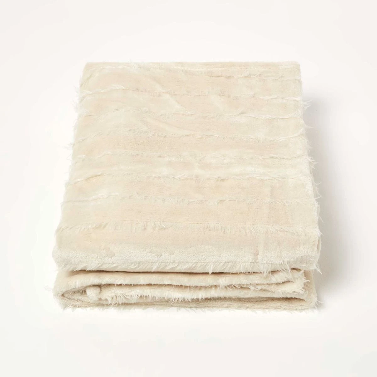 Cream Soft Touch Fur Throw 130 X 180 Cm 5 Cream Soft Touch Fur Throw 130 X 180 Cm - Image 3