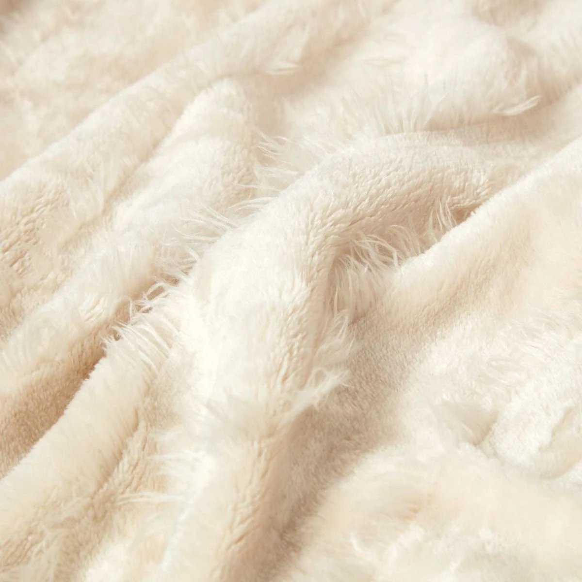 Cream Soft Touch Fur Throw 130 X 180 Cm 7 Cream Soft Touch Fur Throw 130 X 180 Cm - Image 5