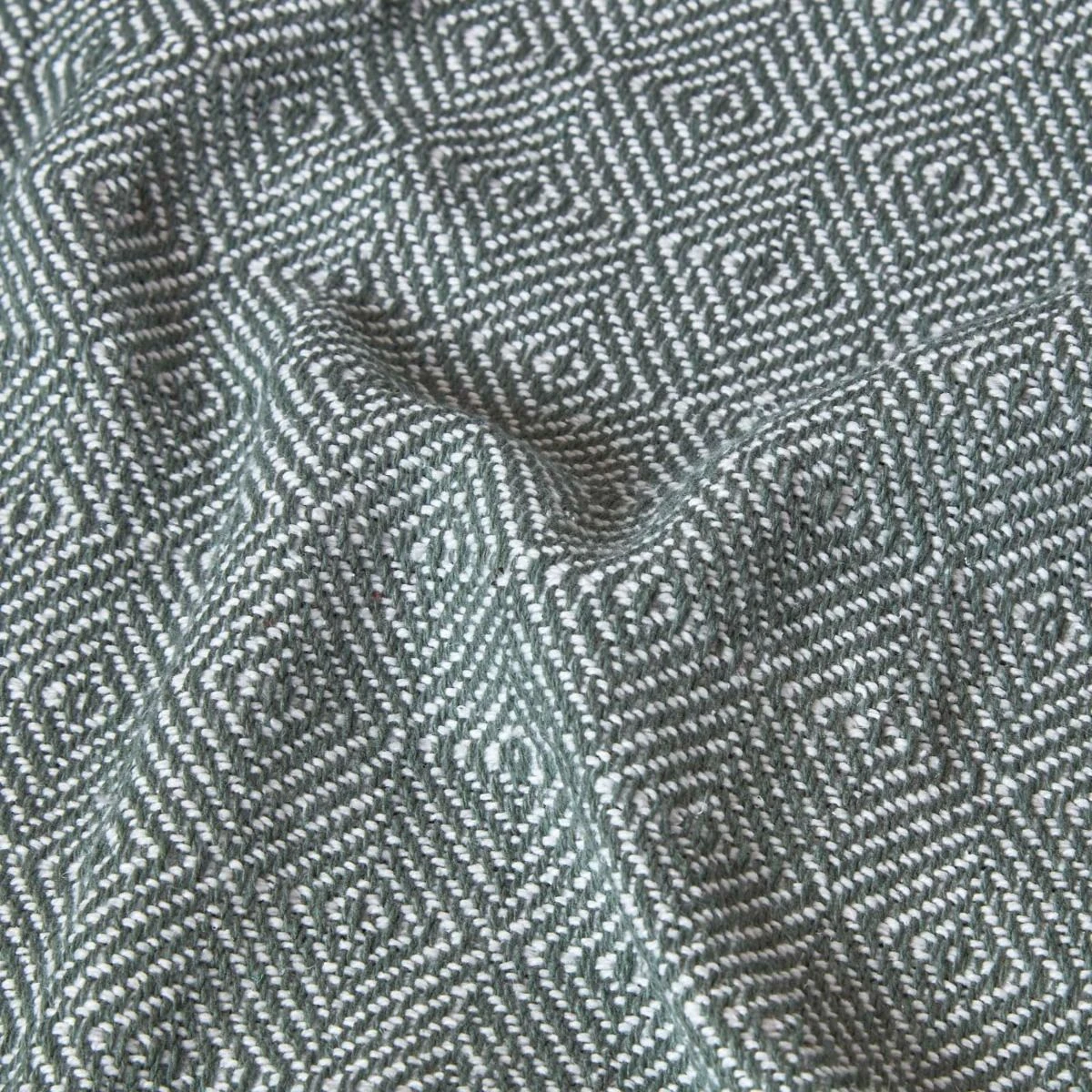 Malda Green & White Cotton Throw With Tassels 5 Malda Green & White Cotton Throw With Tassels - Image 3