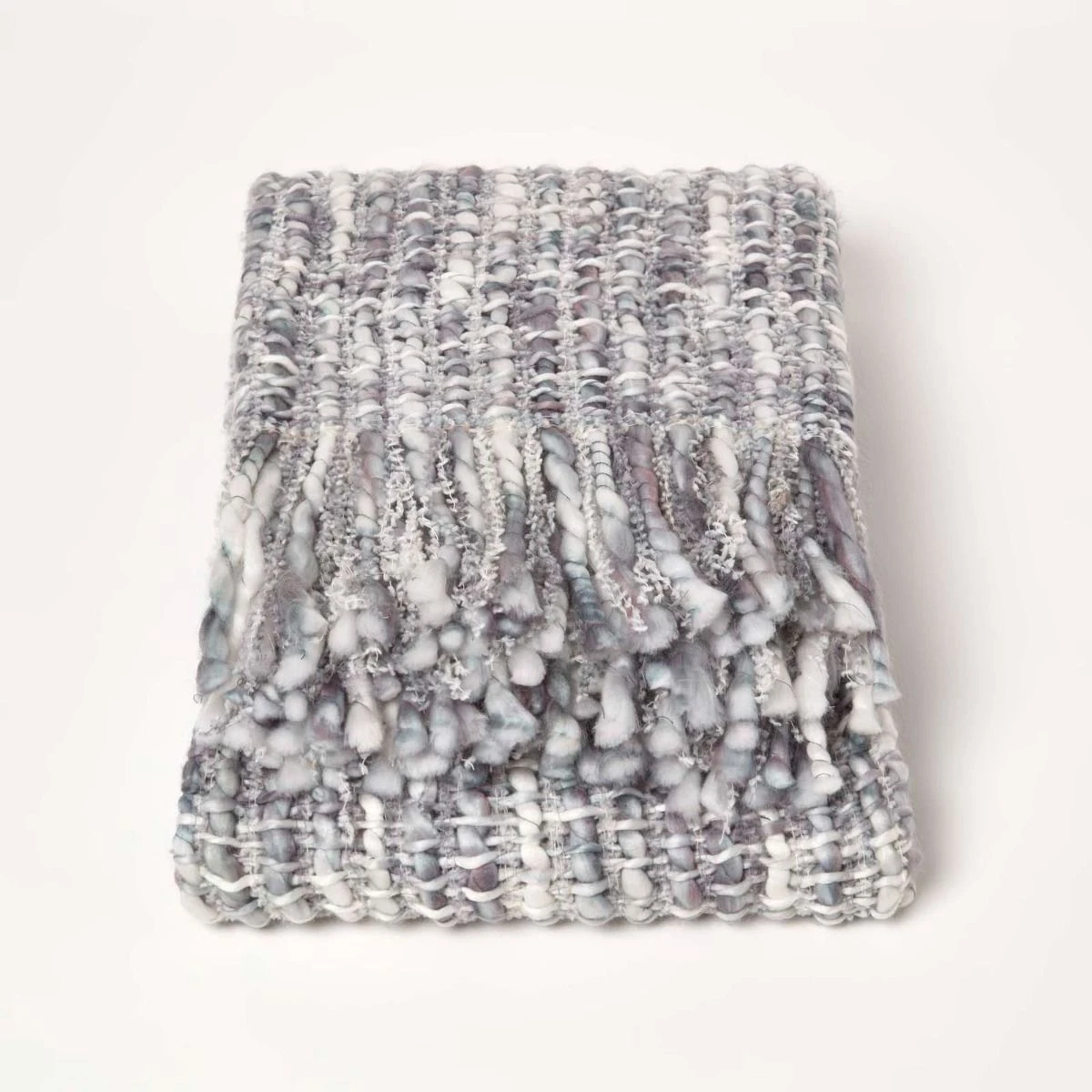 Ophelia Soft Grey Throw With Tassels 125 X 150 Cm 4 Ophelia Soft Grey Throw With Tassels 125 X 150 Cm - Image 2