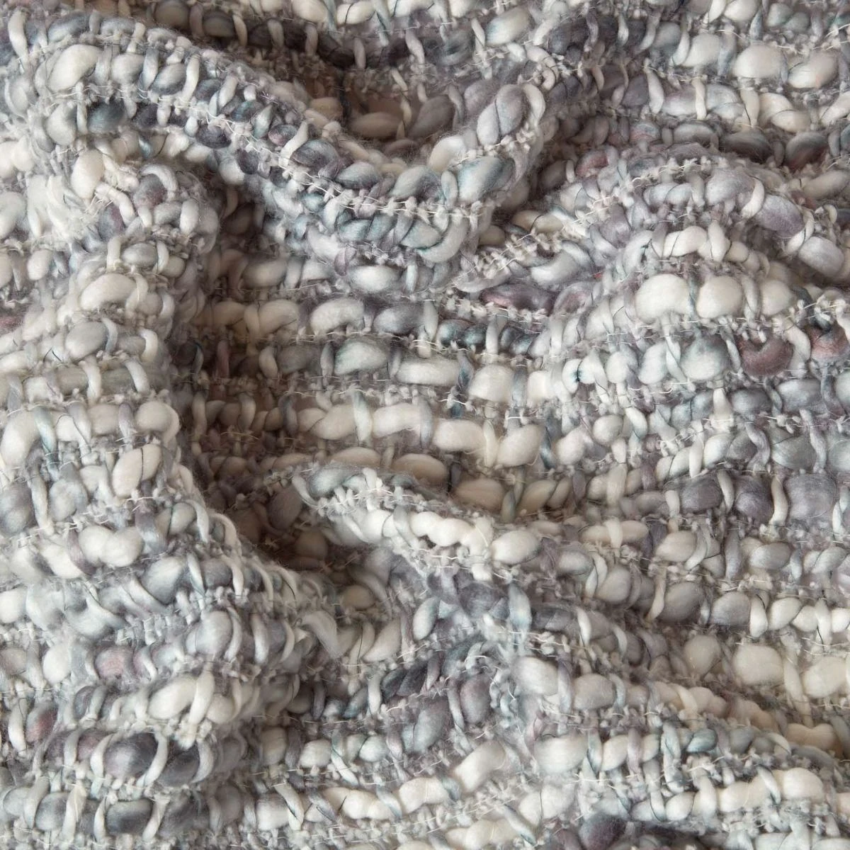 Ophelia Soft Grey Throw With Tassels 125 X 150 Cm 6 Ophelia Soft Grey Throw With Tassels 125 X 150 Cm - Image 4