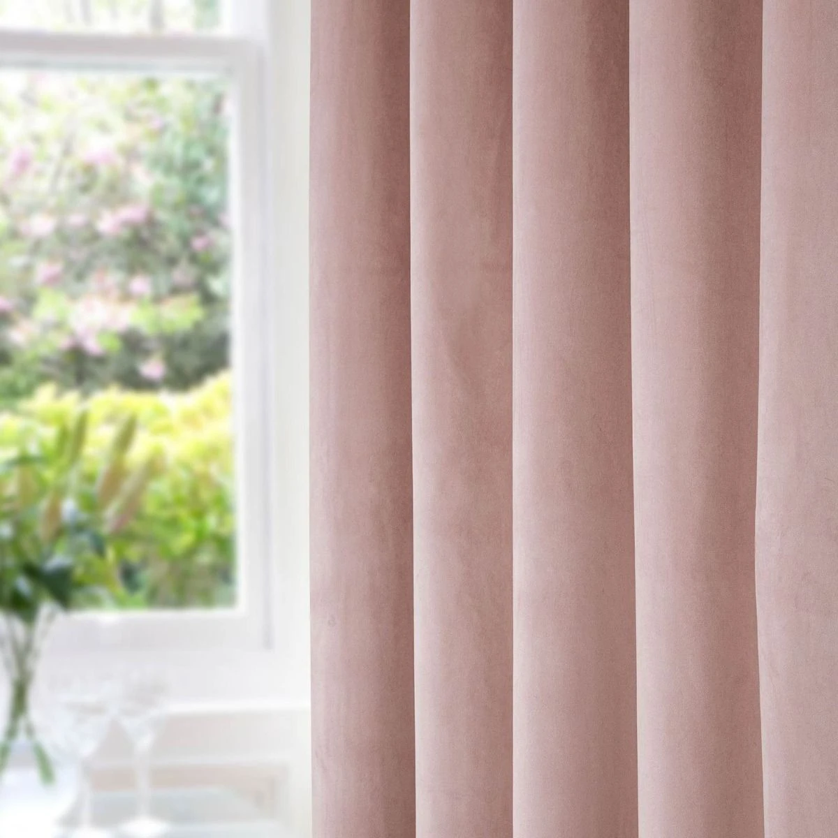 Thermal 100% Blackout Pink Velvet Curtains 4 Thermal 100% Blackout Pink Velvet Curtains - Image 2