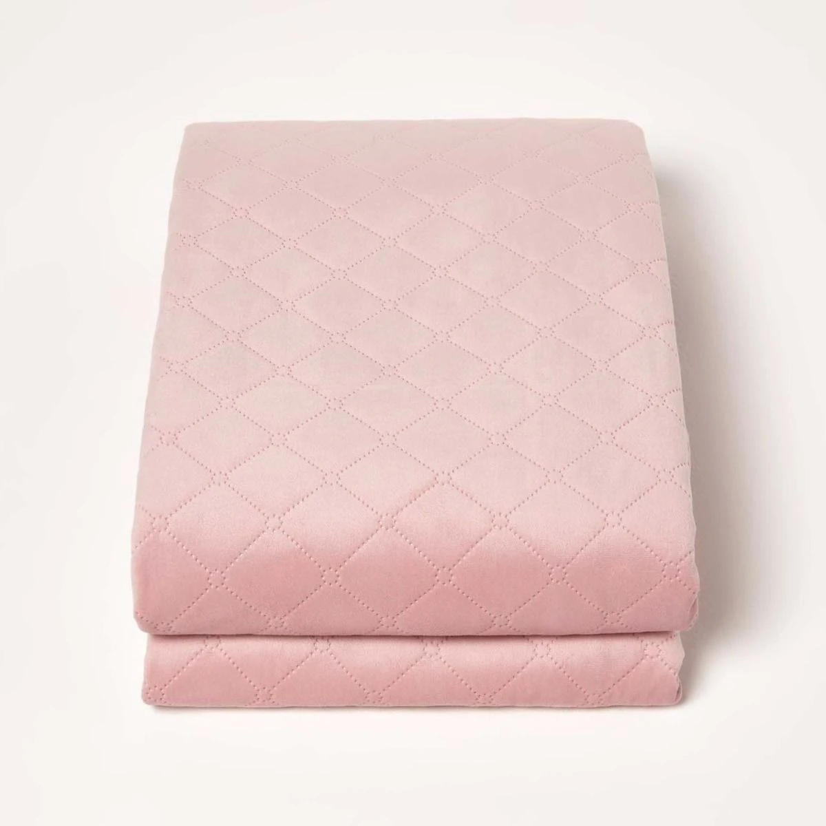 Diamond Quilted Pink Velvet Bed Throw 5 Diamond Quilted Pink Velvet Bed Throw - Image 3
